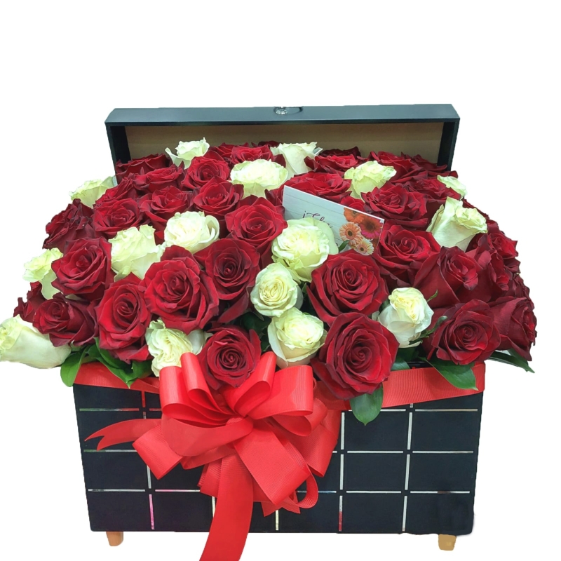 12 - Baúl 150 rosas